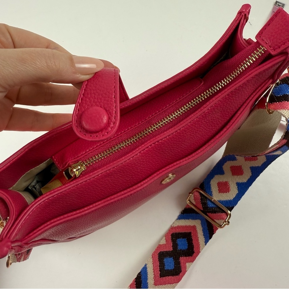 Calin Collection Pink Crossbody Purse Vegan Leather PETA Approved Bag NWT NEW - Picture 6 of 12